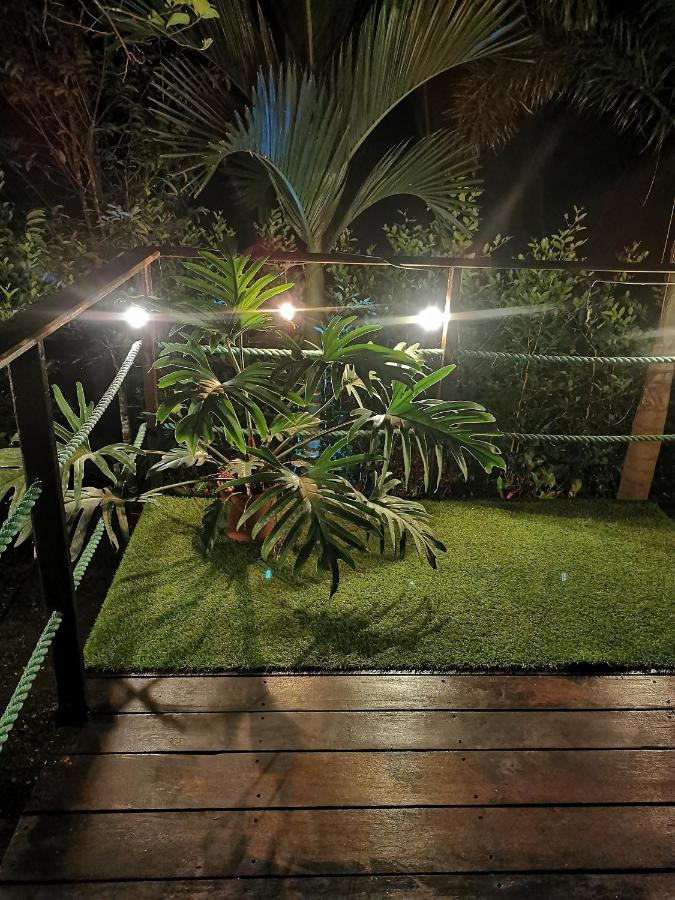 Momotus Glamping Otel Florencia Dış mekan fotoğraf
